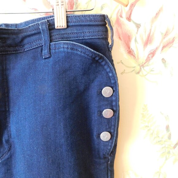 🦔🐾 Anthropologie Pilcro Flare Jeans🦔🐾 - Picture 7 of 15